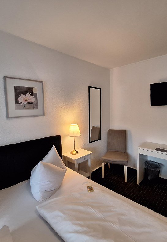Doppelzimmer Rheinblick mit Balkon | &copy; Koblenz-Touristik GmbH, J. Assenmacher