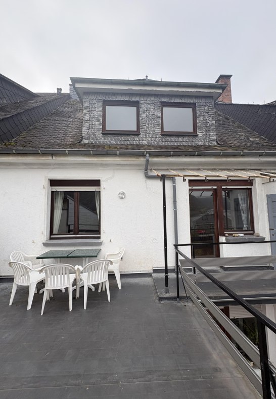 Haus außen Rückseite | © Elke Schmäl, Kisselbach