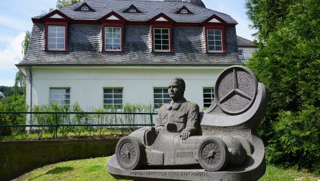Caracciola Statue | &copy; Stadt Remagen