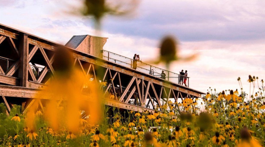 Plattform am Abend | &copy; Johannes Bruchhof