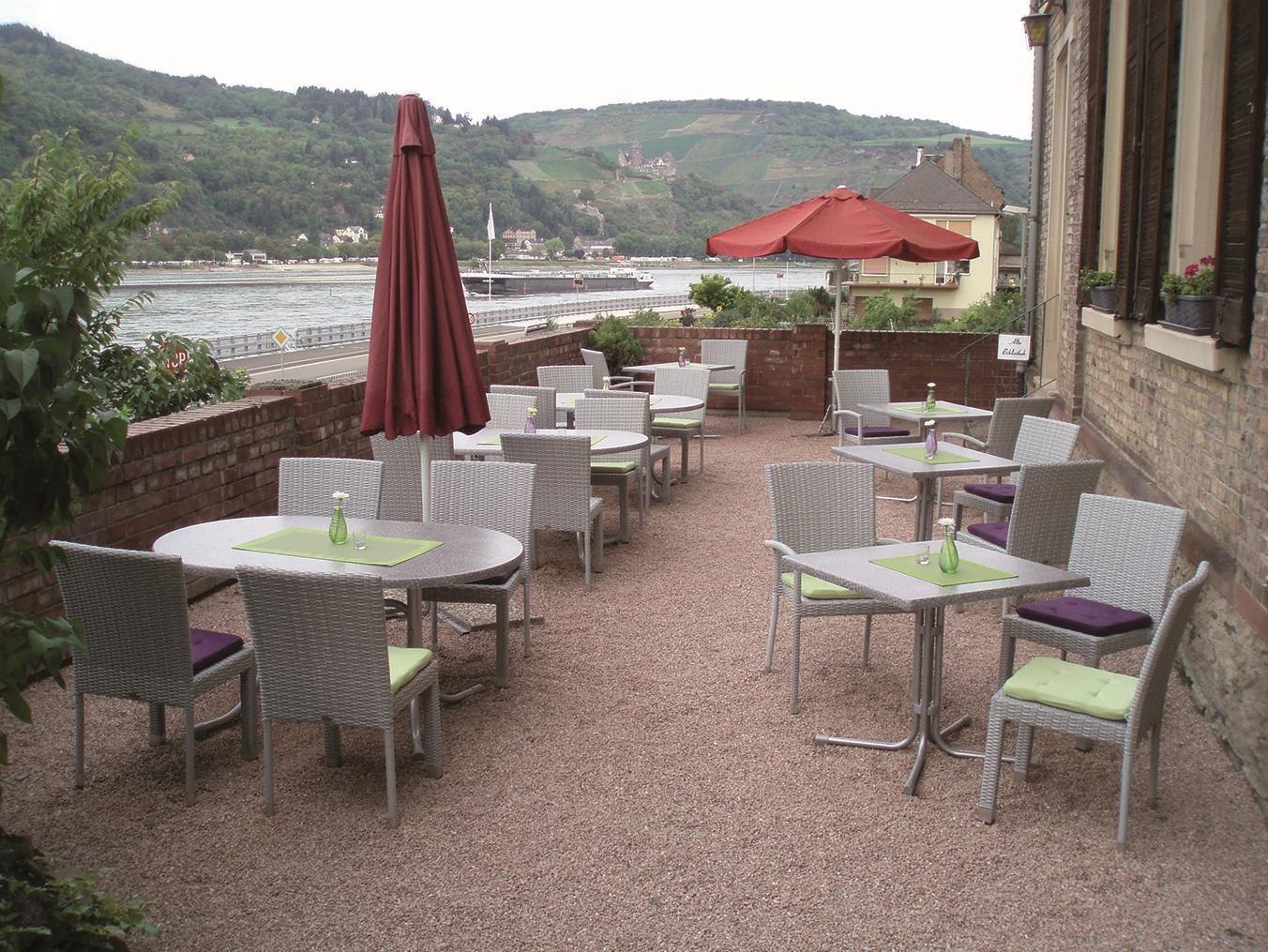 Straußwirtschaft Terrasse Weingut Nies | © Weingut Theodor Nies