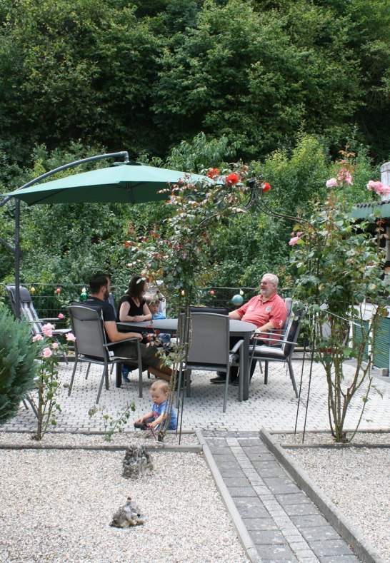 Garten / Terasse mit Grill | &copy; Ingrid Kachel