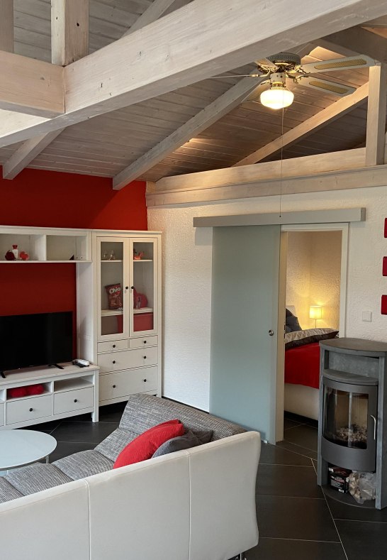 Moselchalet Koblenz Wohnzimmer (2) | &copy; Stefanie K&auml;fer