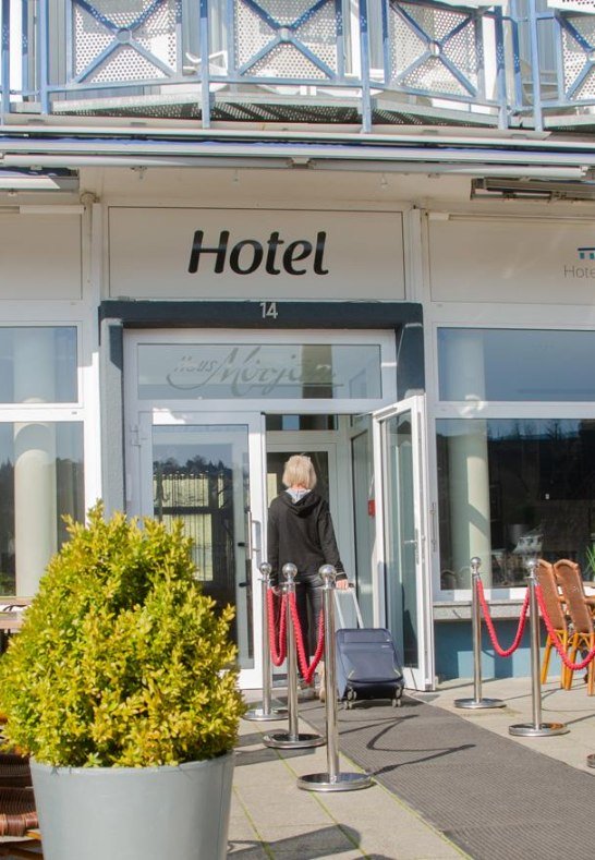 Eingang_Koffer-Quer | &copy; Hotel Morjan