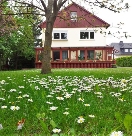 Ferienhaus Gronen in Fr&uuml;hjahr_klein | &copy; Margit Gronen