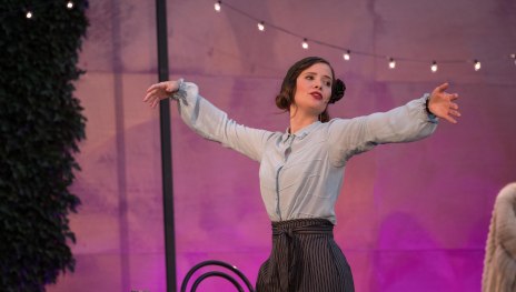 Das kunstseidende M&auml;dchen | &copy; bgf_hendrik_nix