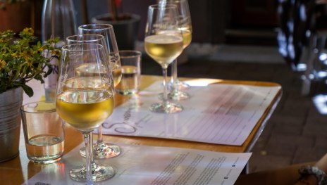 Weinprobe | © Weingut Spurzem Weinprobe | © Weingut Spurzem