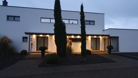 Das gesamte Haus | &copy; Dagmar Ebner & Bernd Hilgenberg