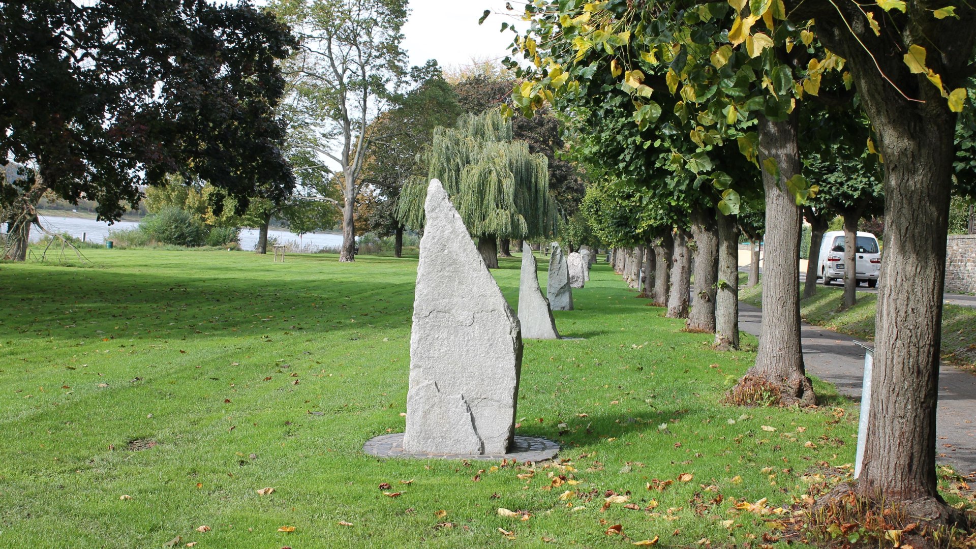 Geologischer Rheinlauf(2) | &copy; Tourist-Information Bad H&ouml;nningen