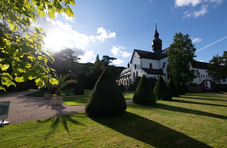 Kloster Eberbach Außengelände | © Filmagentur Rheingau