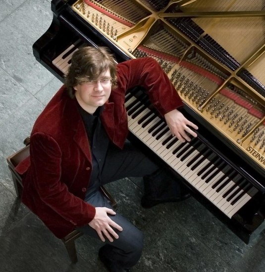 Bothmer Flügel-Schatten | © Stefan Graf von Bothmer Bothmer Flügel-Schatten | © Stefan Graf von Bothmer