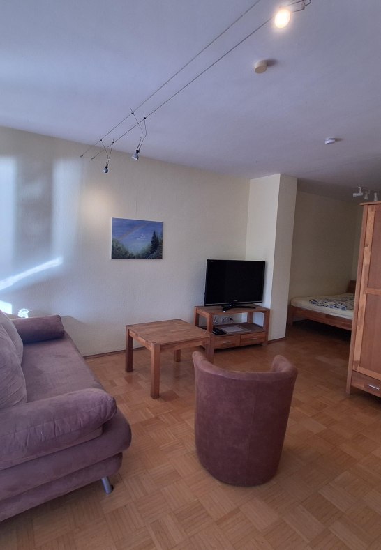 Wohnzimmer mit offenen Zugang zum Schlafzimmer | © Koblenz-Touristik GmbH, J. Assenmacher