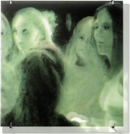 "Jean-Marc Bustamante – A wall with a view" | © Jean-Marc Bustamante, Lumière, 2003, Siebdruck hinter Acrylglas, mit Metallhalterungen, 60 x 60 x 1 cm, Edition Schellmann, München/New York (Hrsg.), © Courtesy of the artist "Jean-Marc Bustamante – A wall with a view" | © Jean-Marc Bustamante, Lumière, 2003, Siebdruck hinter Acrylglas, mit Metallhalterungen, 60 x 60 x 1 cm, Edition Schellmann, München/New York (Hrsg.), © Courtesy of the artist