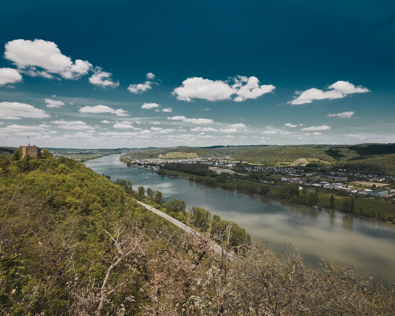 Aussicht von der Reutersley auf Burg Rheineck | © Marco Rothbrust (CC BY 4.0)