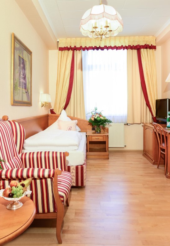 Einzelzimmer Stadtseite