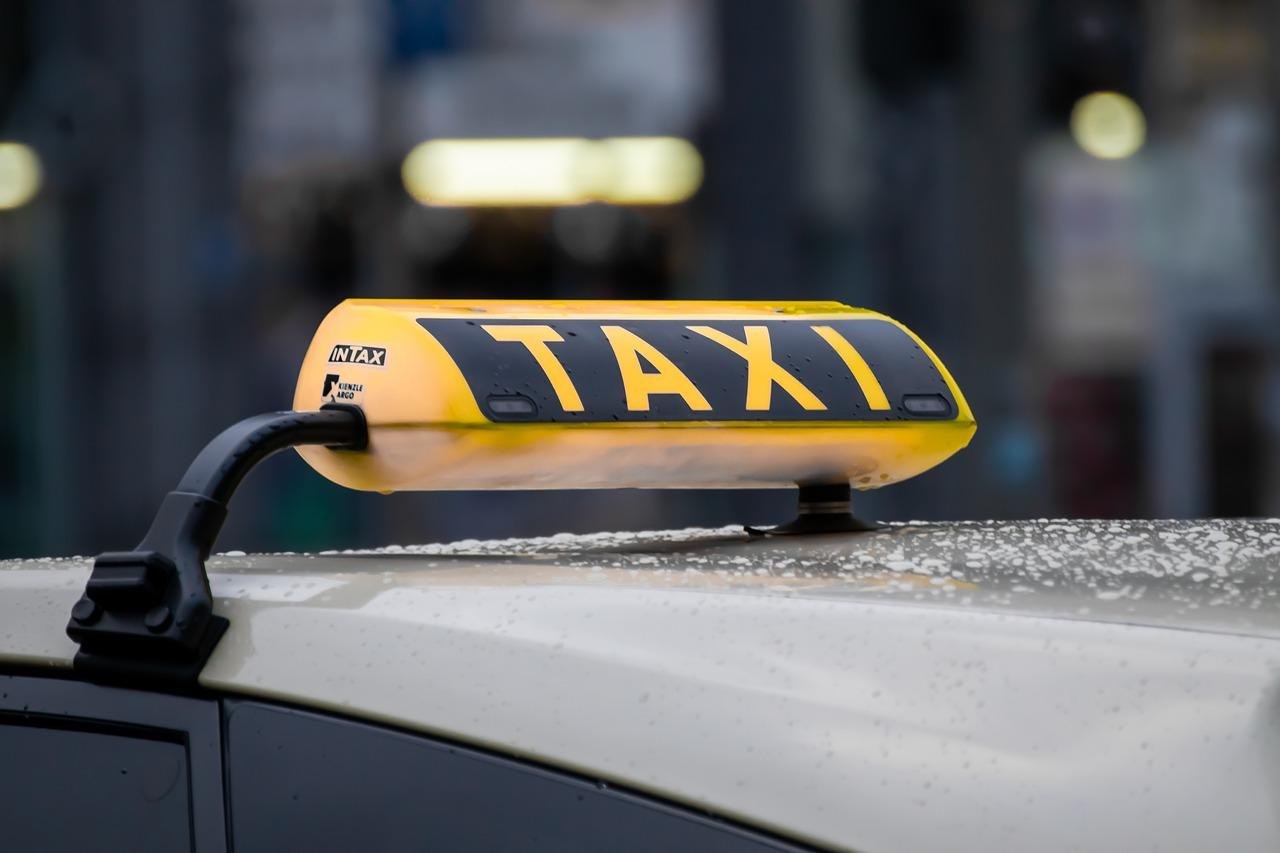 Taxi | &copy; Pixabay