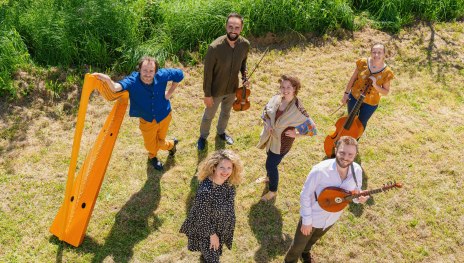 Curious Bards_c_The Curious Bards | &copy; &copy; The Curious Bards