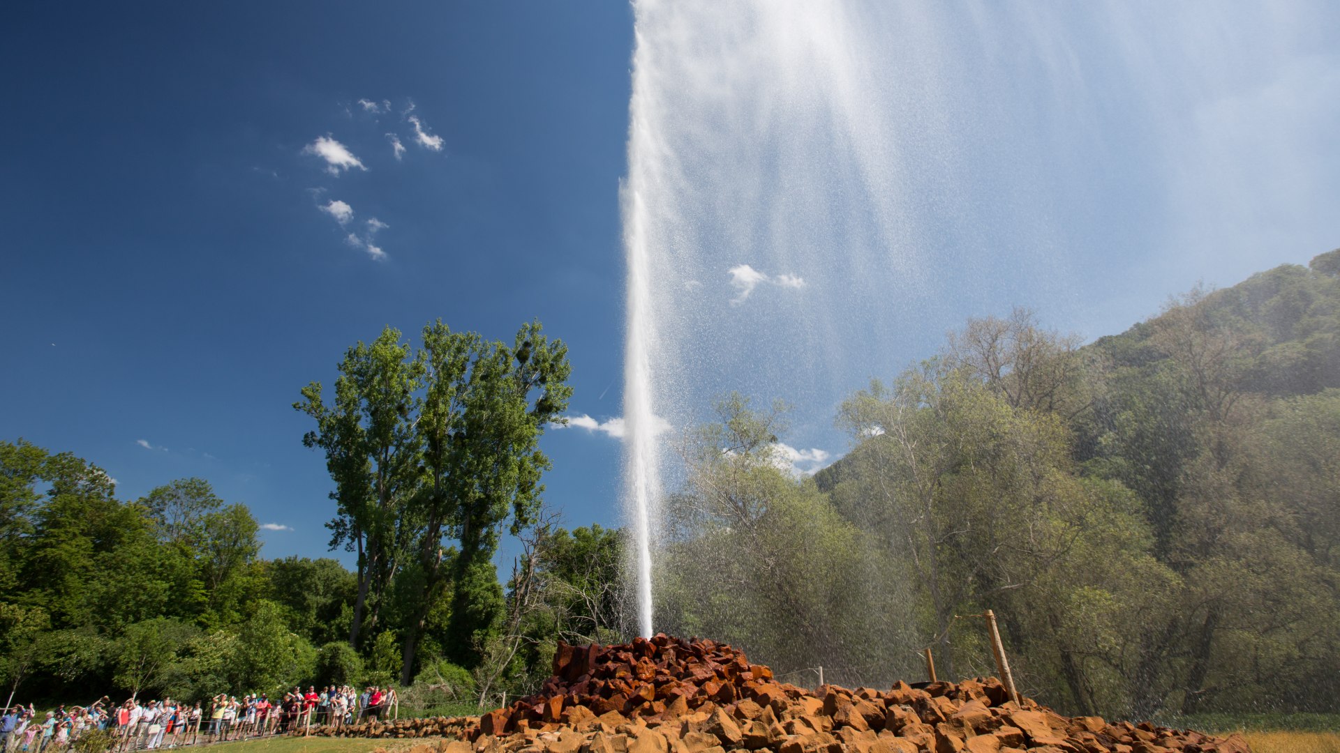Geysir Andernach | &copy; 90 Grad Photography, Schneider & Hilger GbR / Geysir.info gGmbH