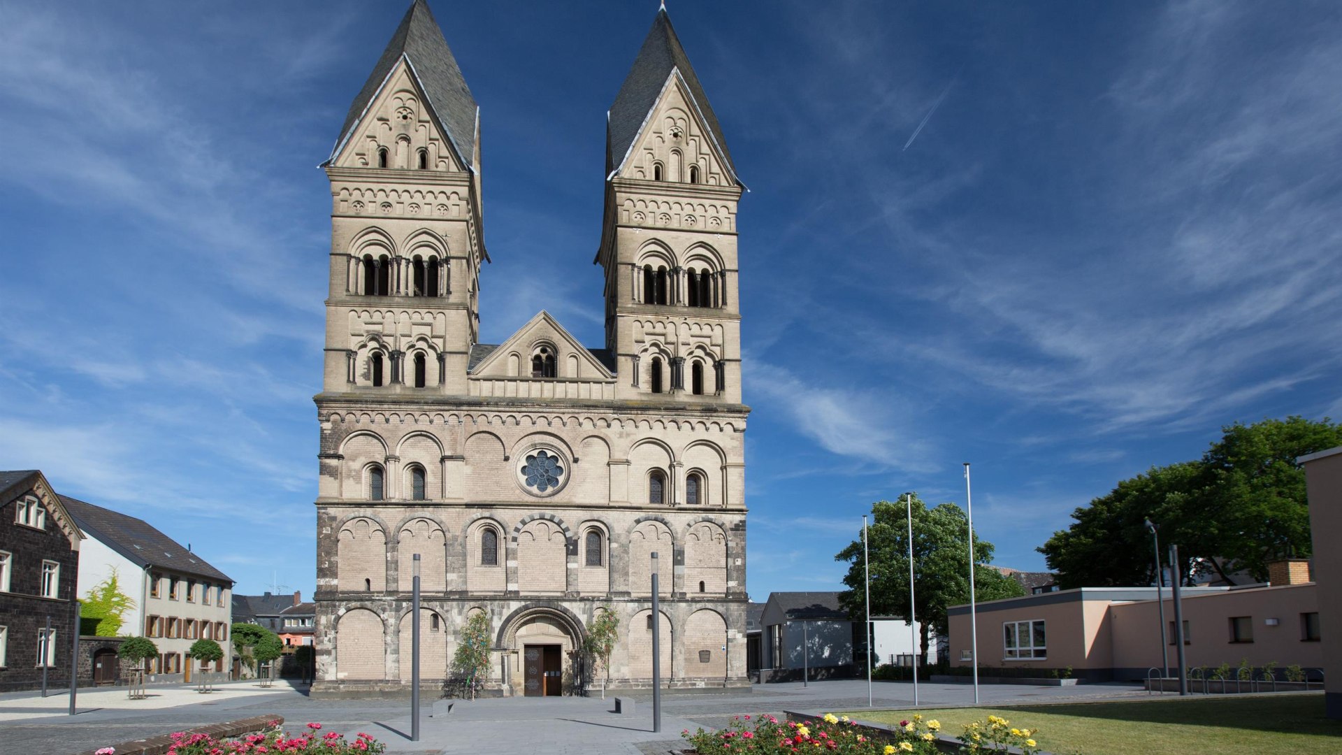 Mariendom Vorderansicht | © 90 Grad Photogrphy/Hilger & Schneider GbR Mariendom Vorderansicht | © 90 Grad Photogrphy/Hilger & Schneider GbR