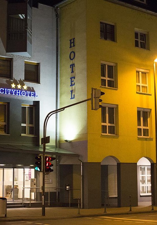 Hotelansicht am Abend | © City-Hotel Kurfürst Balduin GmbH