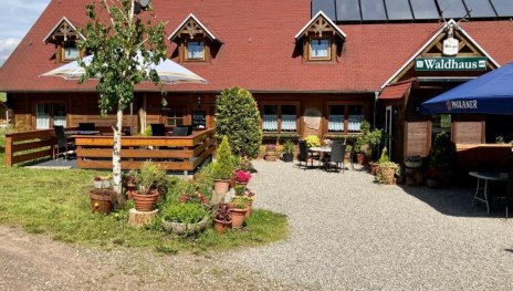 Waldhaus | © Wolfgang Meyer Waldhaus | © Wolfgang Meyer