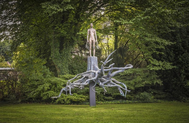 Aron Demetz: Heimat | &copy; Helmut Reinelt