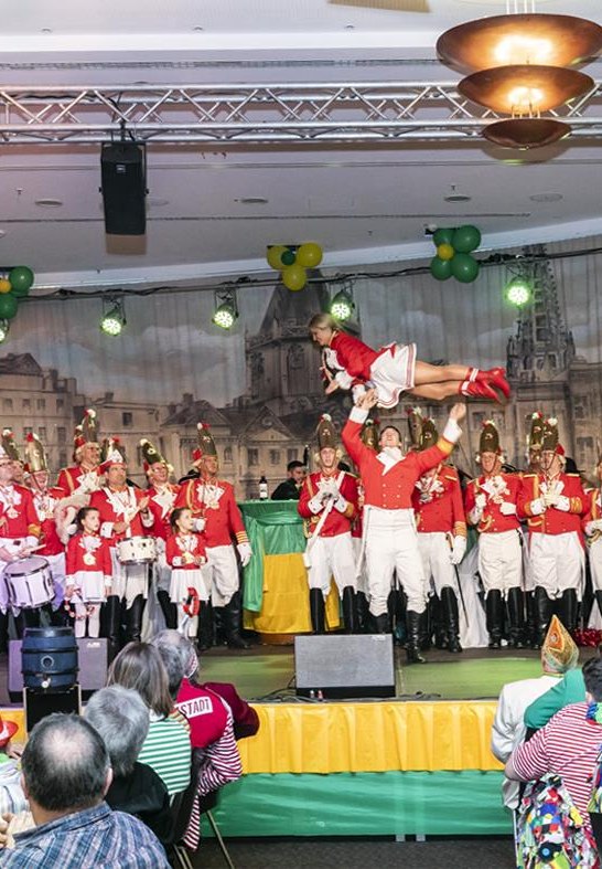 Auftritt 1 Stadtsoldatencorps Rut-Wie&szlig; Linz e.V. | &copy; Stadtsoldatencorps Rut-Wie&szlig; Linz e.V.