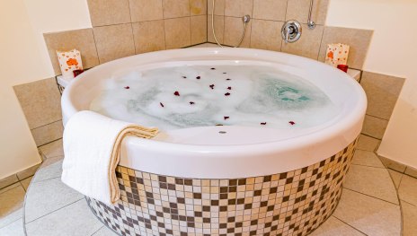 Romantische Auszeit zu Zweit am Rheinufer
