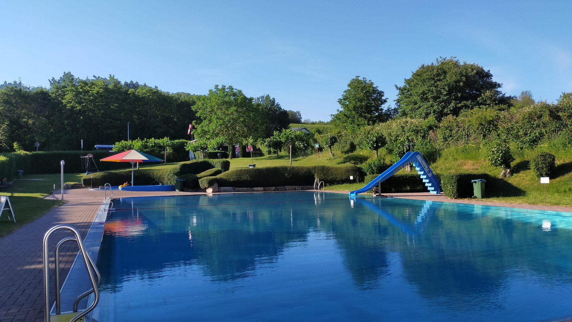 Freibad Hallgarten | &copy; RTKT