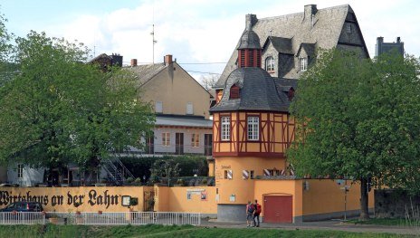 Geb&auml;ude | &copy; Maria Nett