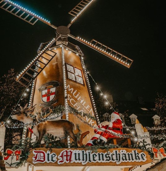 Die Mühlenschänke auf dem Koblenzer Weihnachtsmark | © Koblenz-Touristik, Janko.Media Die Mühlenschänke auf dem Koblenzer Weihnachtsmark | © Koblenz-Touristik, Janko.Media
