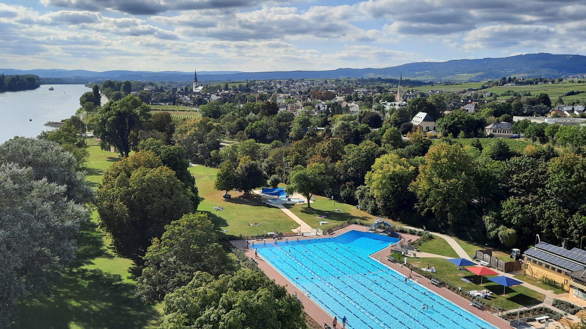 Freibad Eltville_RTKT | © RTKT Freibad Eltville_RTKT | © RTKT