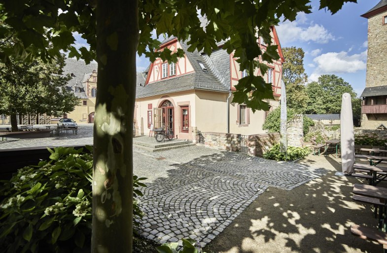 Vinothek Schloss Vollrads | &copy; Hessen Tourismus, Roman Knie