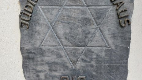 Gedenktafel | &copy; Tourist-Information Erlebnis Rheinbogen