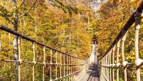 H&auml;ngebr&uuml;cke &uuml;ber den Kreuzbach | &copy; Dominik Ketz, Shapefruit AG
