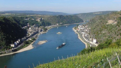 Weinterrassen-Wanderung_01 | &copy; Friedel Becker