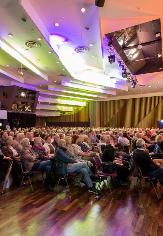 Stadthalle Lahnstein Konzertbestuhlung Saal live | © Stadthalle Lahnstein Stadthalle Lahnstein Konzertbestuhlung Saal live | © Stadthalle Lahnstein