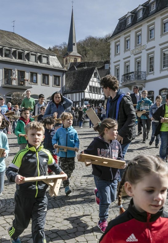 Klapperbrauch2 | &copy; Heinz Werner Lamberz, Creativ Picture