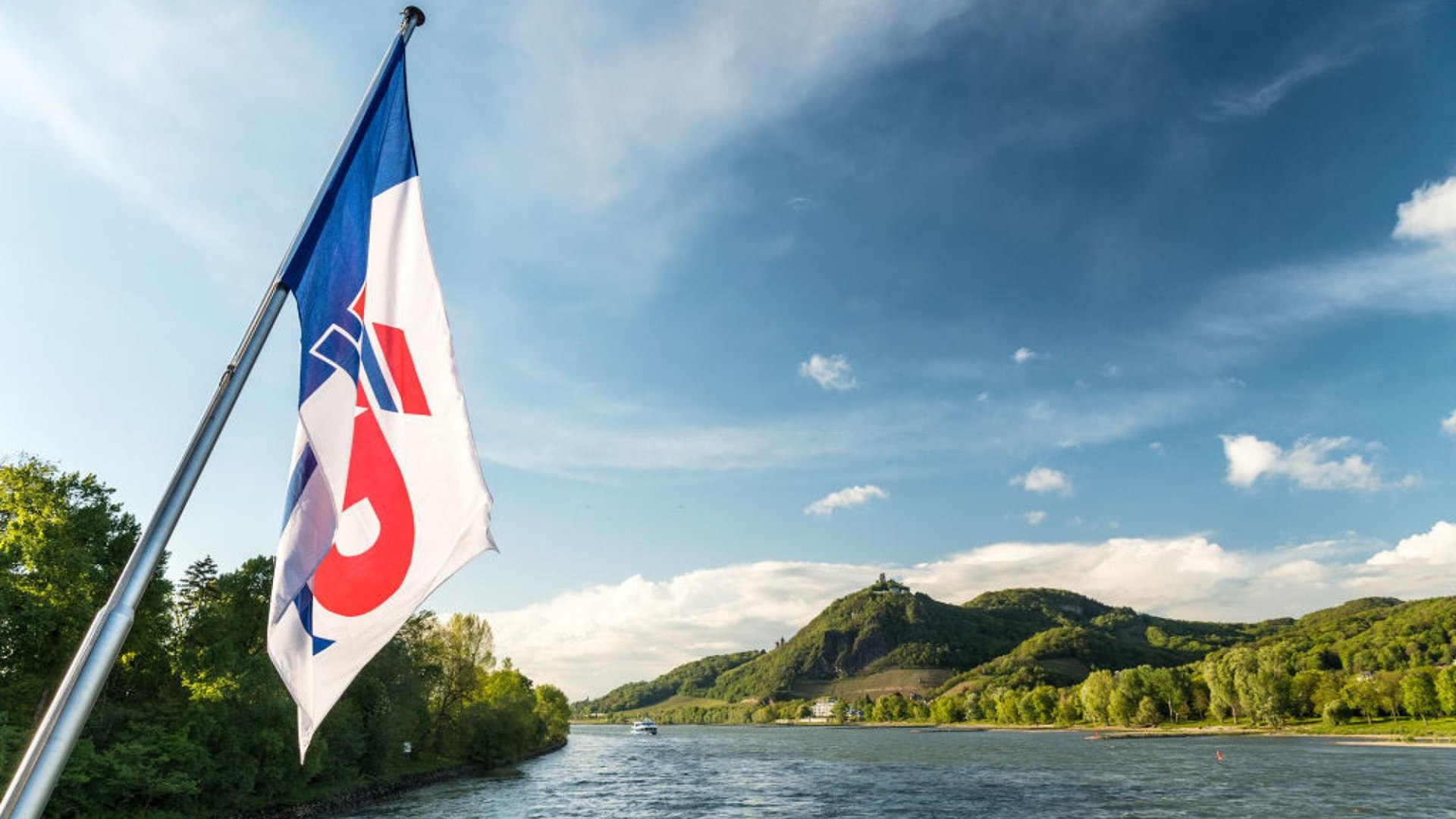 KD Flagge im Wind | © Dominik Ketz KD Flagge im Wind | © Dominik Ketz