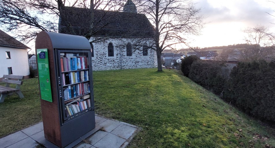 B&uuml;cherschrank in Laudert | &copy; B. Vogt