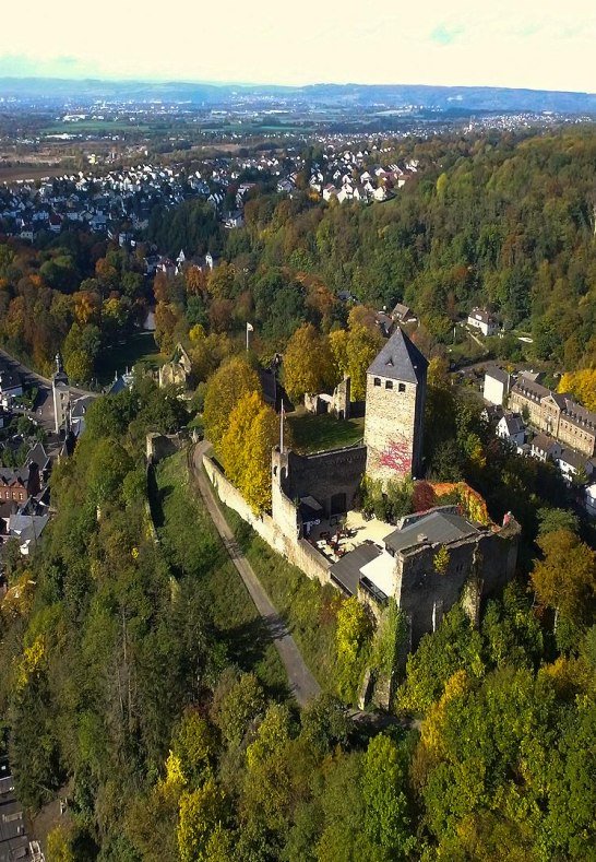 2020LuftbildBurgSayn&copy;StadtBendorf | &copy; Stadt Bendorf