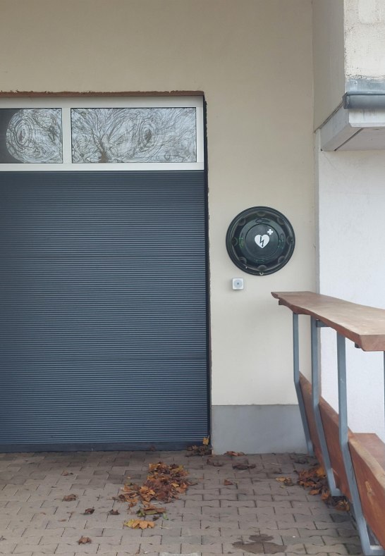 Defi am Feuerwehrgerätehaus | © B. Vogt Defi am Feuerwehrgerätehaus | © B. Vogt