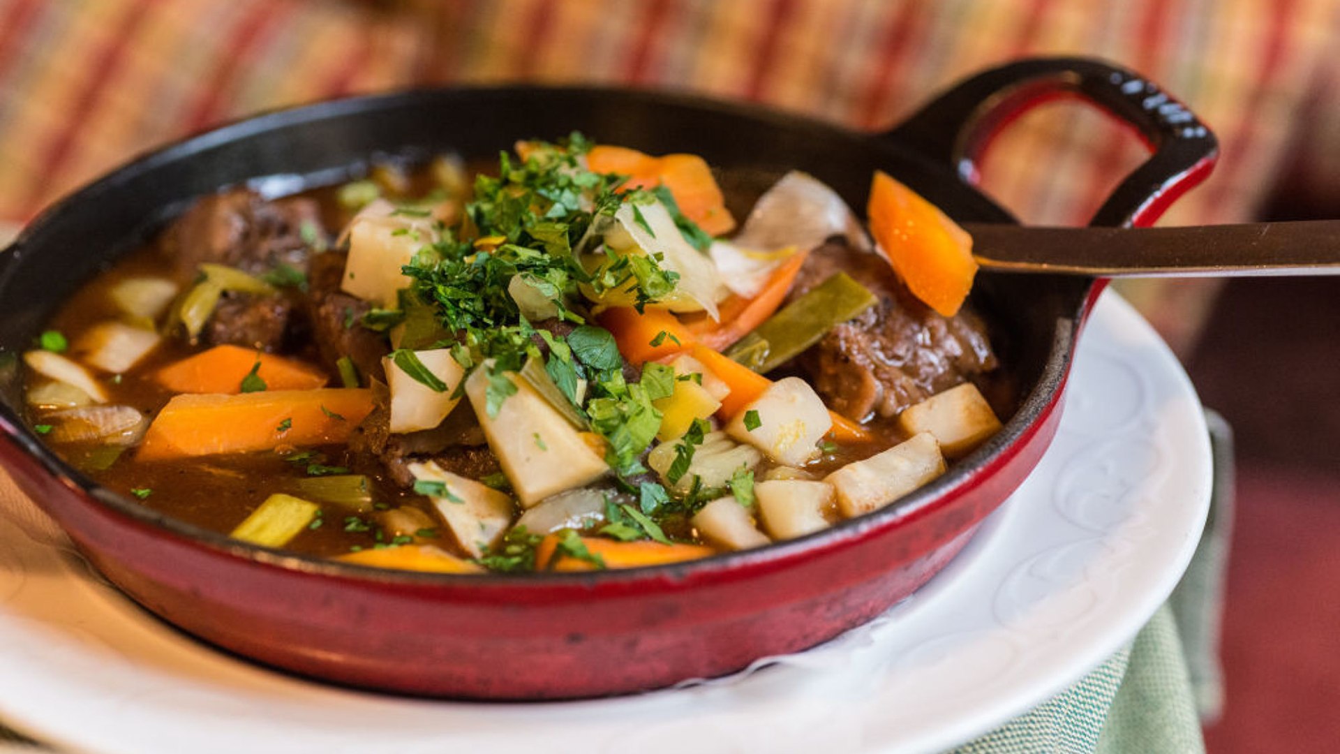 Tasty regional stew | © Dominik Ketz / Rheinland-Pfalz Tourismus GmbH Tasty regional stew | © Dominik Ketz / Rheinland-Pfalz Tourismus GmbH