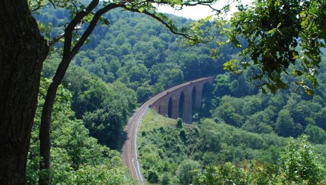 Blick auf das Hubertus Viadukt der Hunsrückbahn | © Tourist Information Boppard, Mittelrhein Blick auf das Hubertus Viadukt der Hunsrückbahn | © Tourist Information Boppard, Mittelrhein