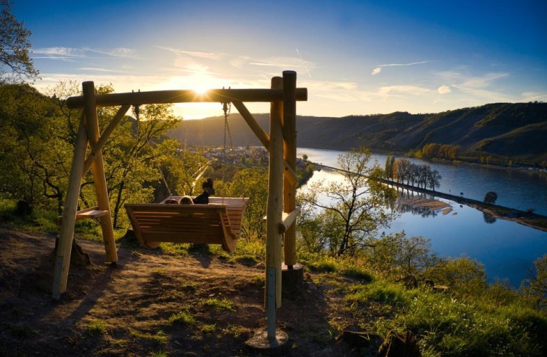 Rheinschaukel Abend | &copy; Klaus Breitkreutz
