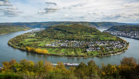 Rheinschleife bei Filsen | © Henry Tornow Rheinschleife bei Filsen | © Henry Tornow