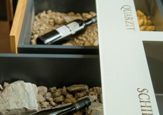 Vinothek Detail | &copy; Ullrich Knapp