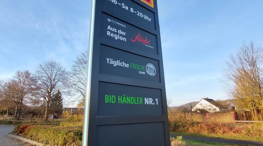 Schild | © Tourist-Information Erlebnis Rheinbogen Schild | © Tourist-Information Erlebnis Rheinbogen