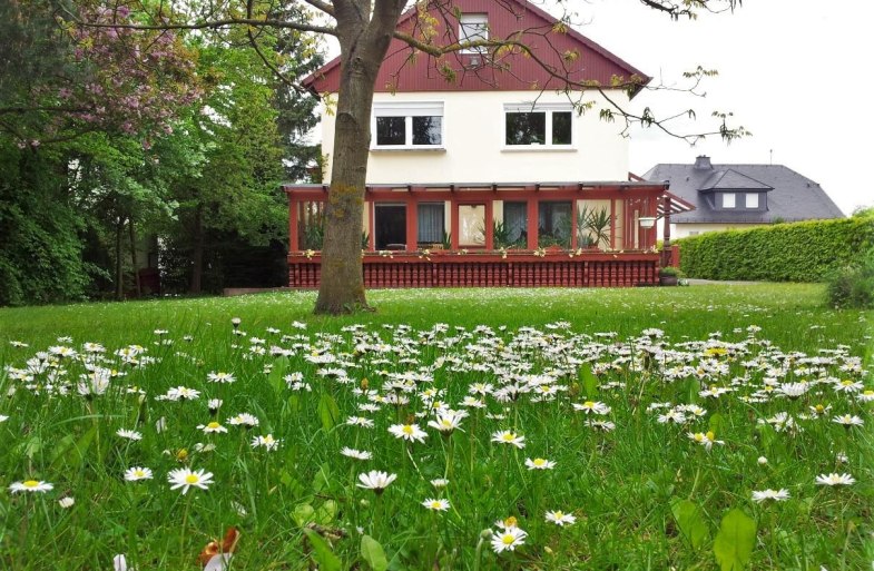 Ferienhaus Gronen in Fr&uuml;hjahr_klein | &copy; Margit Gronen