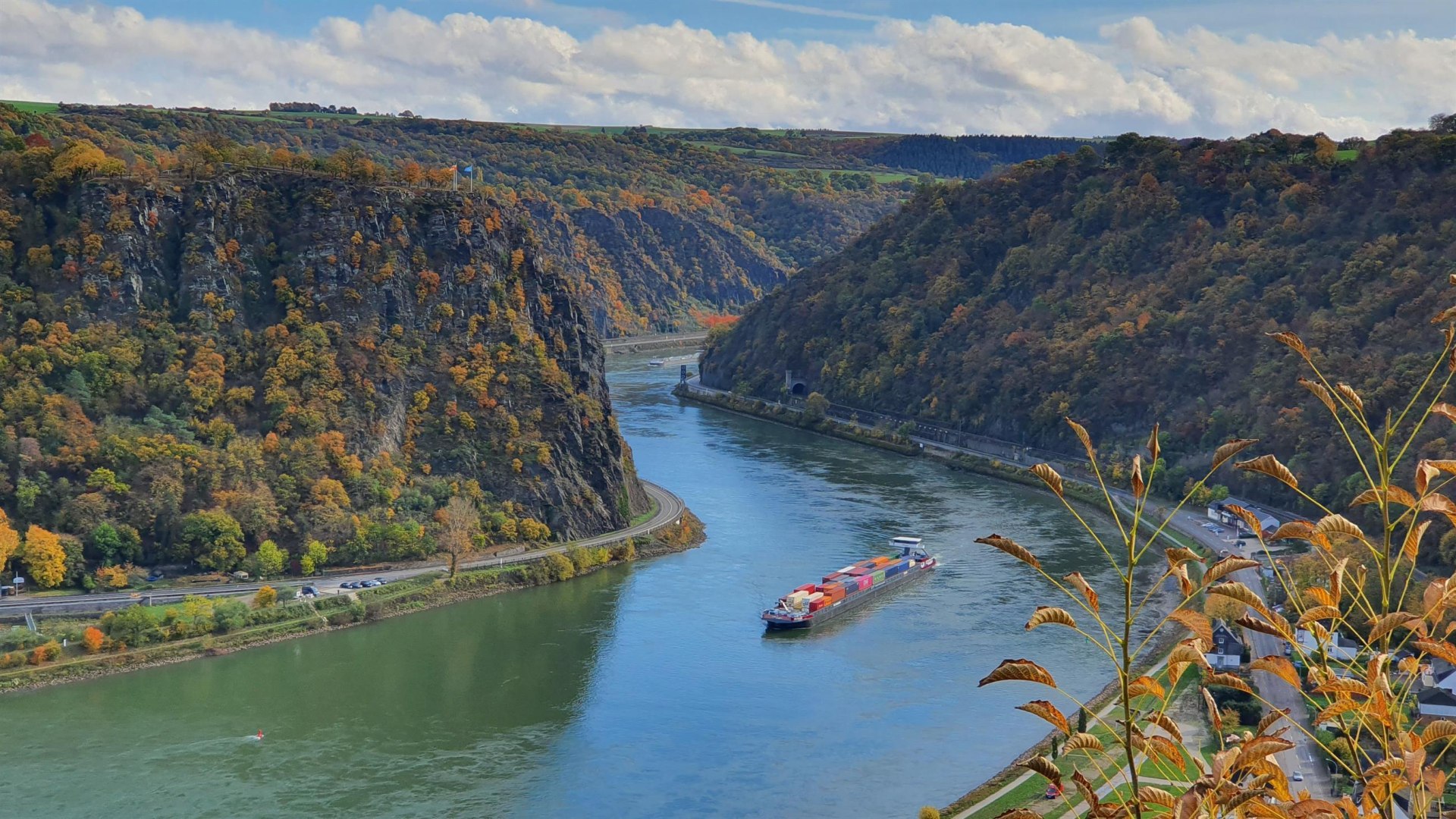 Lorelyblick- Rheinschleife | &copy; T. Biersch